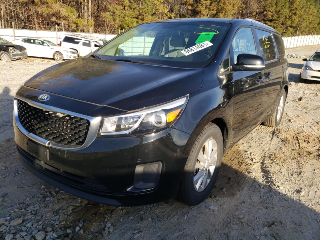 Photo 2 from auction – 2017 KIA SEDONA LX with VIN KNDMB5C1XH6332467