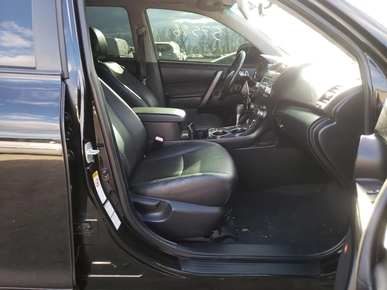 Photo 5 from auction – 2009 TOYOTA HIGHLANDER with VIN JTEES43A892136594