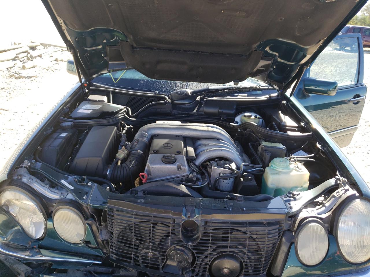Photo 7 from auction – 1996 MERCEDES-BENZ E 300D with VIN WDBJF20F5TJ023502