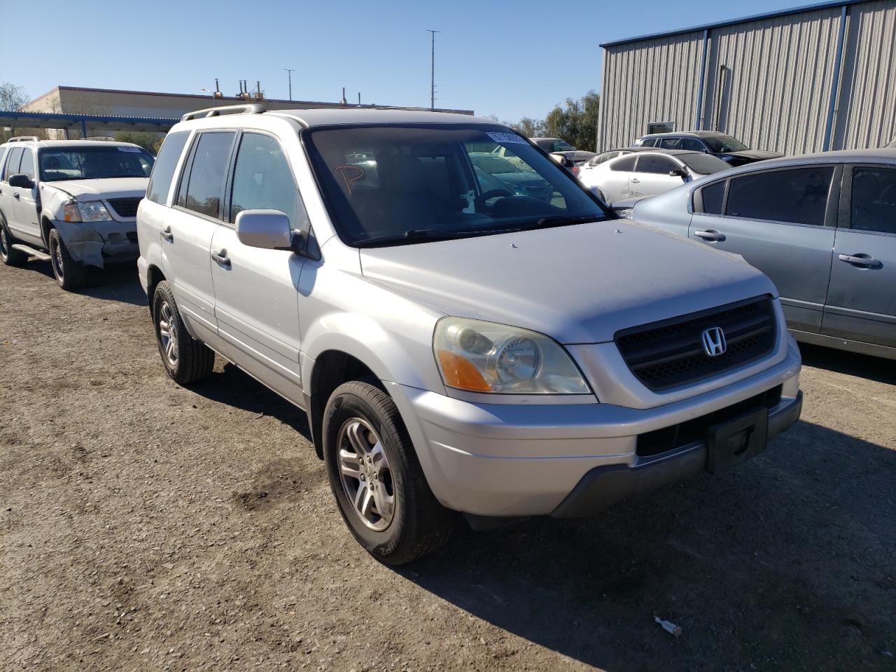 HONDA PILOT EXL 2004 with VIN 2HKYF18684H542522 - Photo from auction