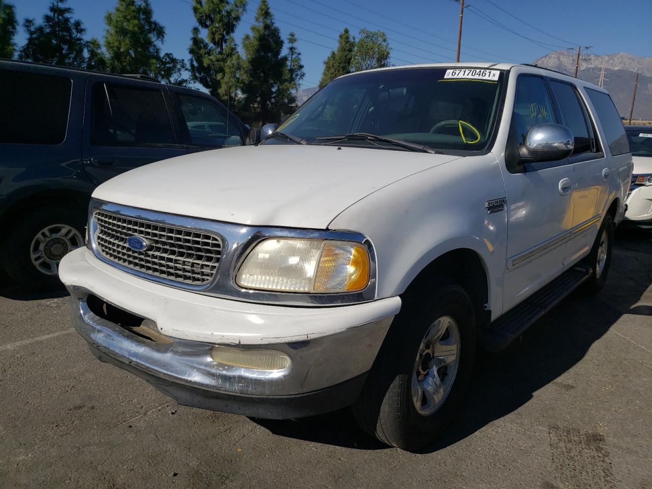 Photo 2 from auction – 1997 FORD EXPEDITION with VIN 1FMEU1763VLB68341