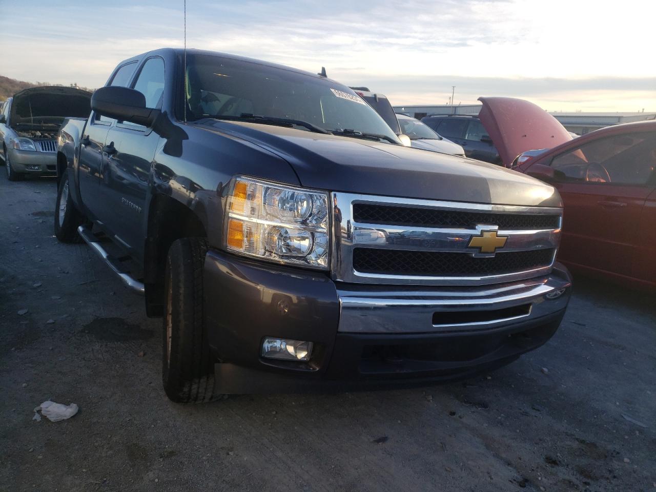 CHEVROLET SILVERADO 2011 с VIN 3GCPKSE32BG295205 - Фото с аукциона