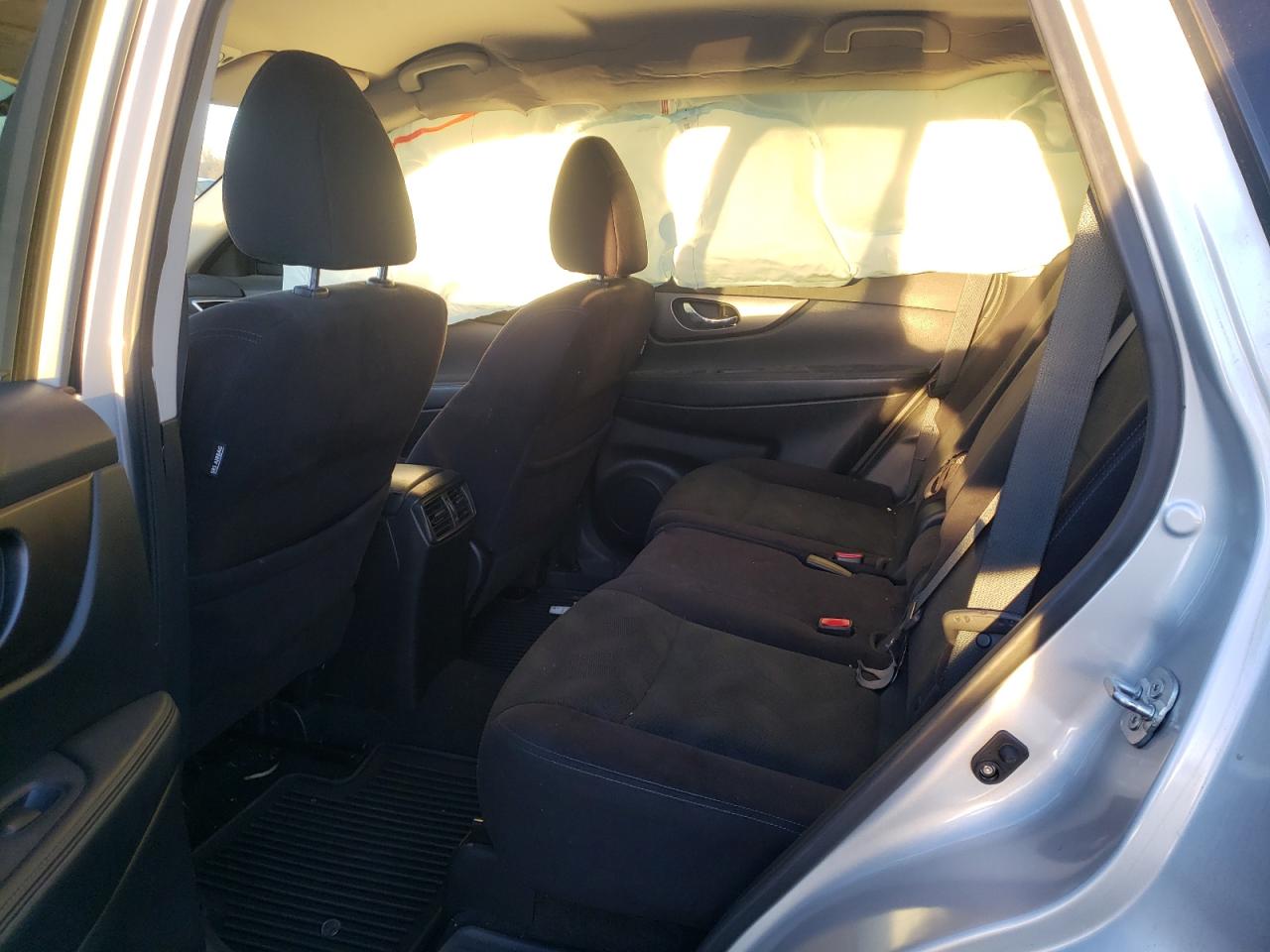 Photo 6 from auction – 2014 NISSAN ROGUE S with VIN 5N1AT2MV3EC760258