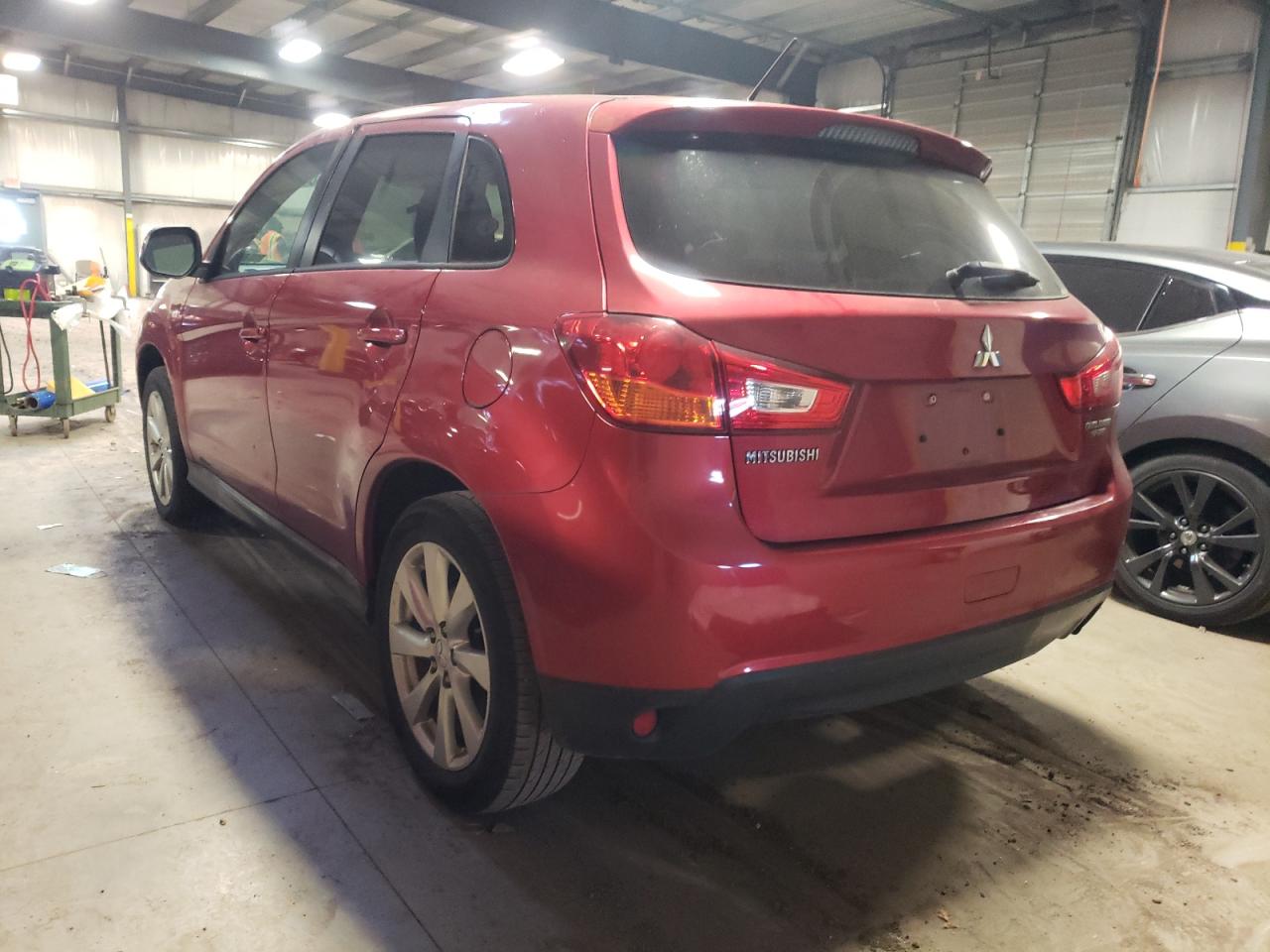 Photo 3 from auction – 2015 MITSUBISHI OUTLANDER with VIN 4A4AR3AU4FE058498