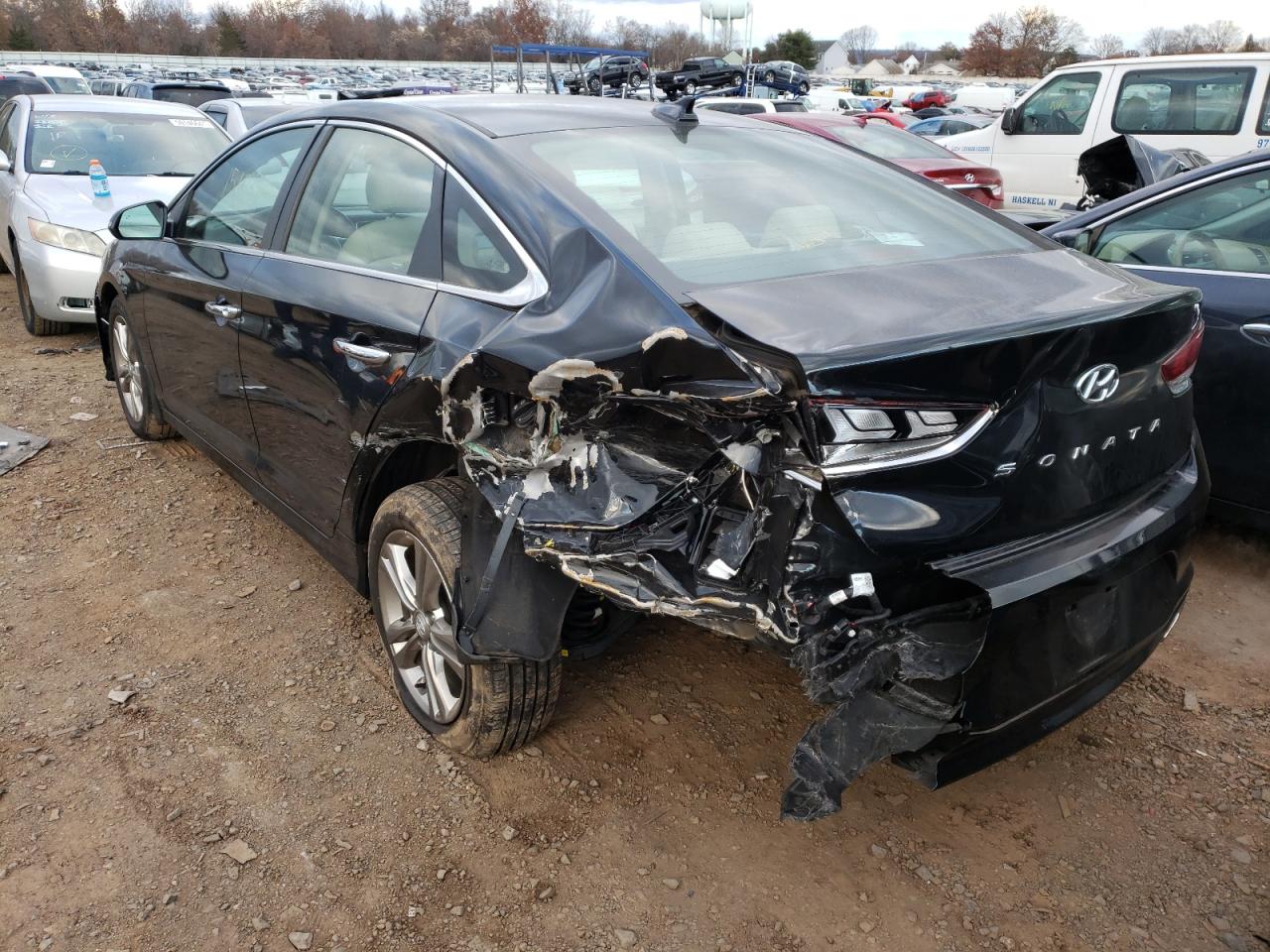 Photo 3 from auction – 2019 HYUNDAI SONATA LIM with VIN 5NPE34AF3KH811630