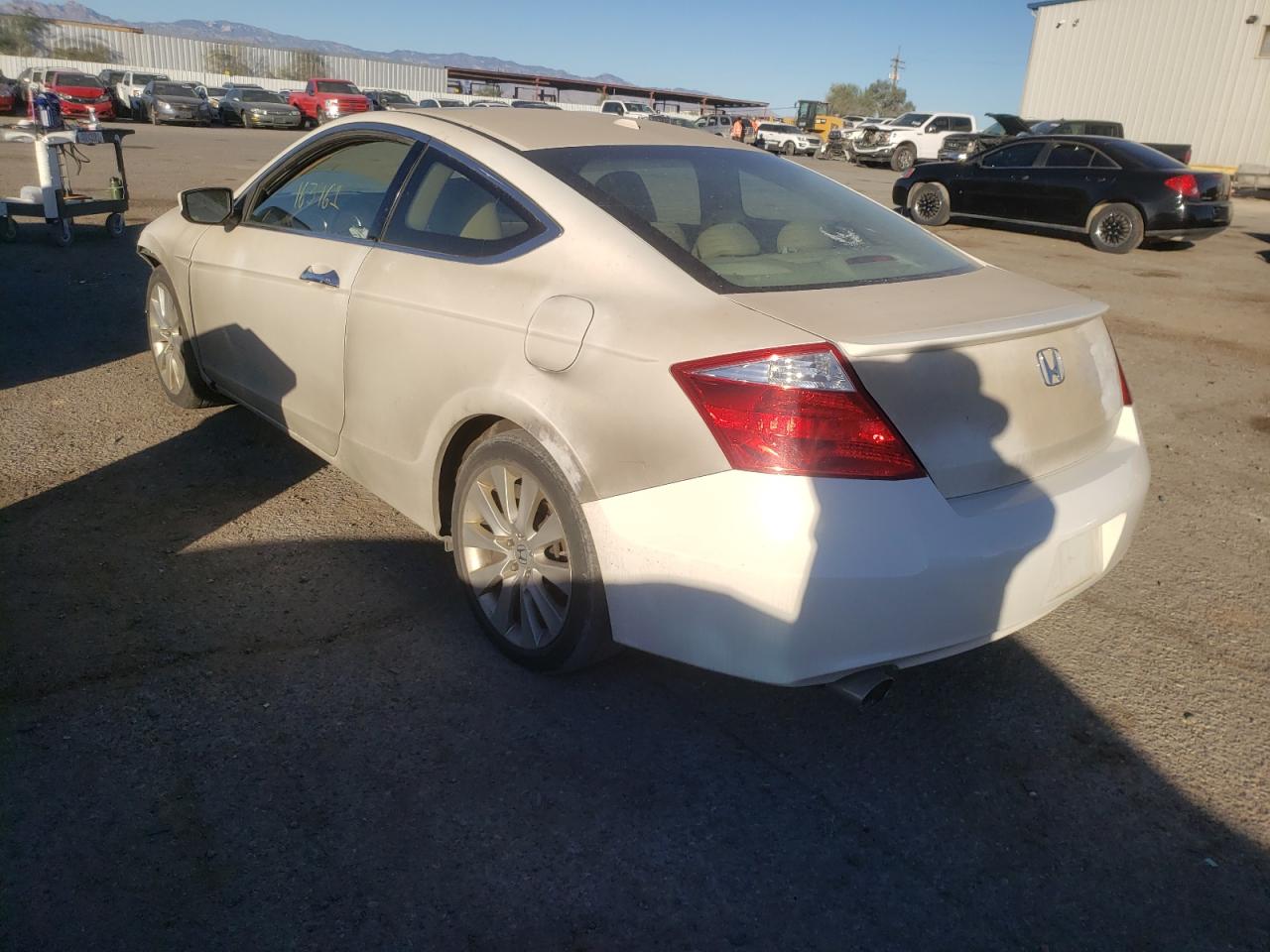 Photo 3 from auction – 2010 HONDA ACCORD EXL with VIN 1HGCS2B85AA006816