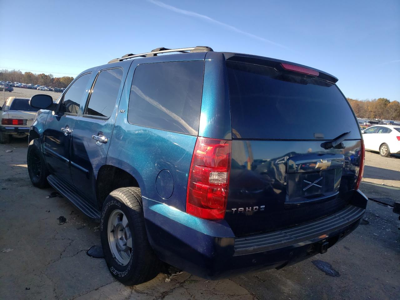 Photo 3 from auction – 2007 CHEVROLET TAHOE C150 with VIN 1GNFC13J87R168316