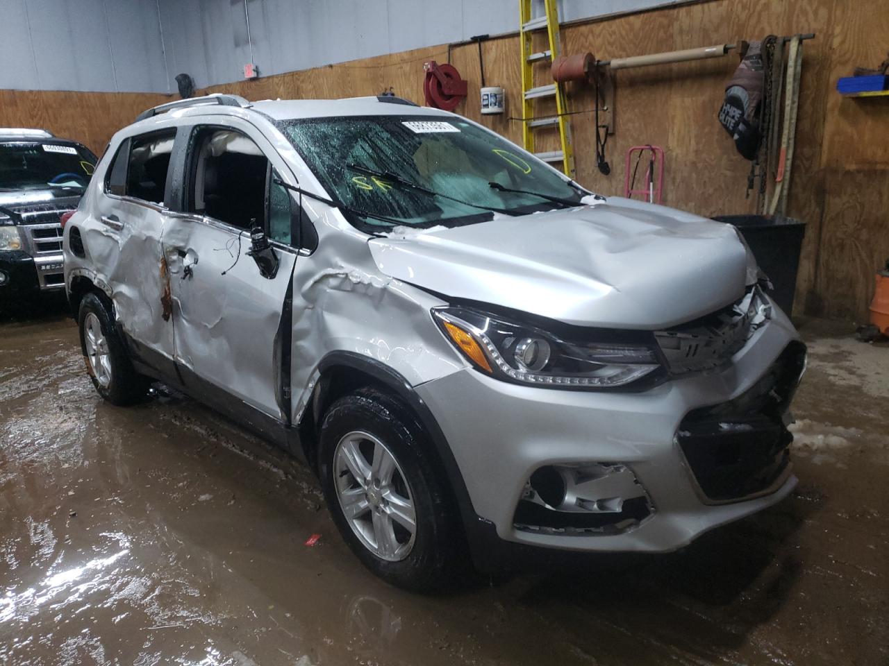 CHEVROLET TRAX 1LT 2017 with VIN 3GNCJPSB2HL277935 - Photo from auction