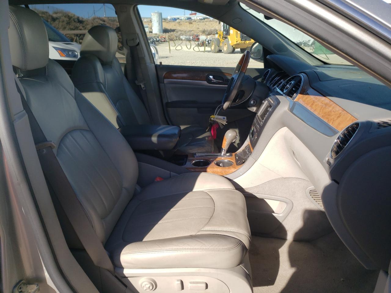 Фото 5 с аукциона – 2008 BUICK ENCLAVE CX с VIN 5GAEV23778J211909