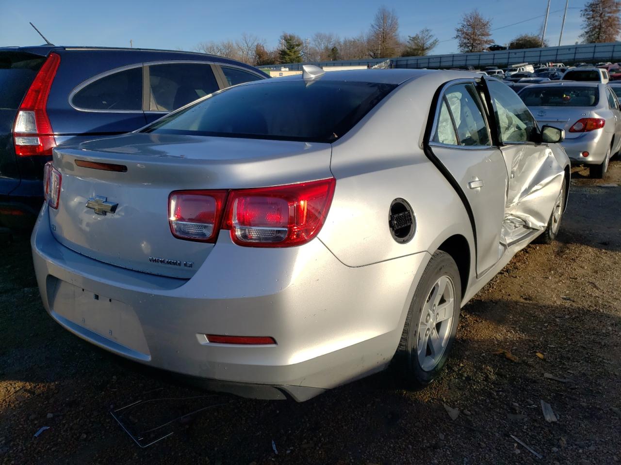 Photo 4 from auction – 2015 CHEVROLET MALIBU 1LT with VIN 1G11C5SL9FF107790