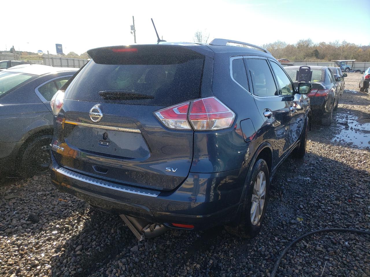 Photo 4 from auction – 2016 NISSAN ROGUE S with VIN KNMAT2MT1GP617811
