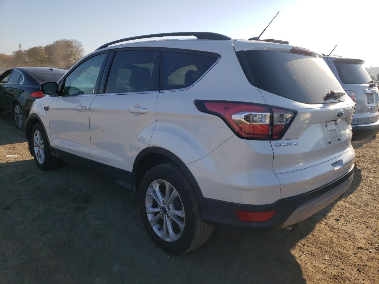 Photo 3 from auction – 2017 FORD ESCAPE SE with VIN 1FMCU0G90HUA94953