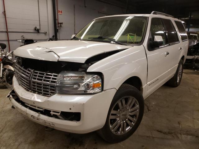 Photo 2 from auction – 2010 LINCOLN NAVIGATOR with VIN 5LMJJ2H55AEJ09967