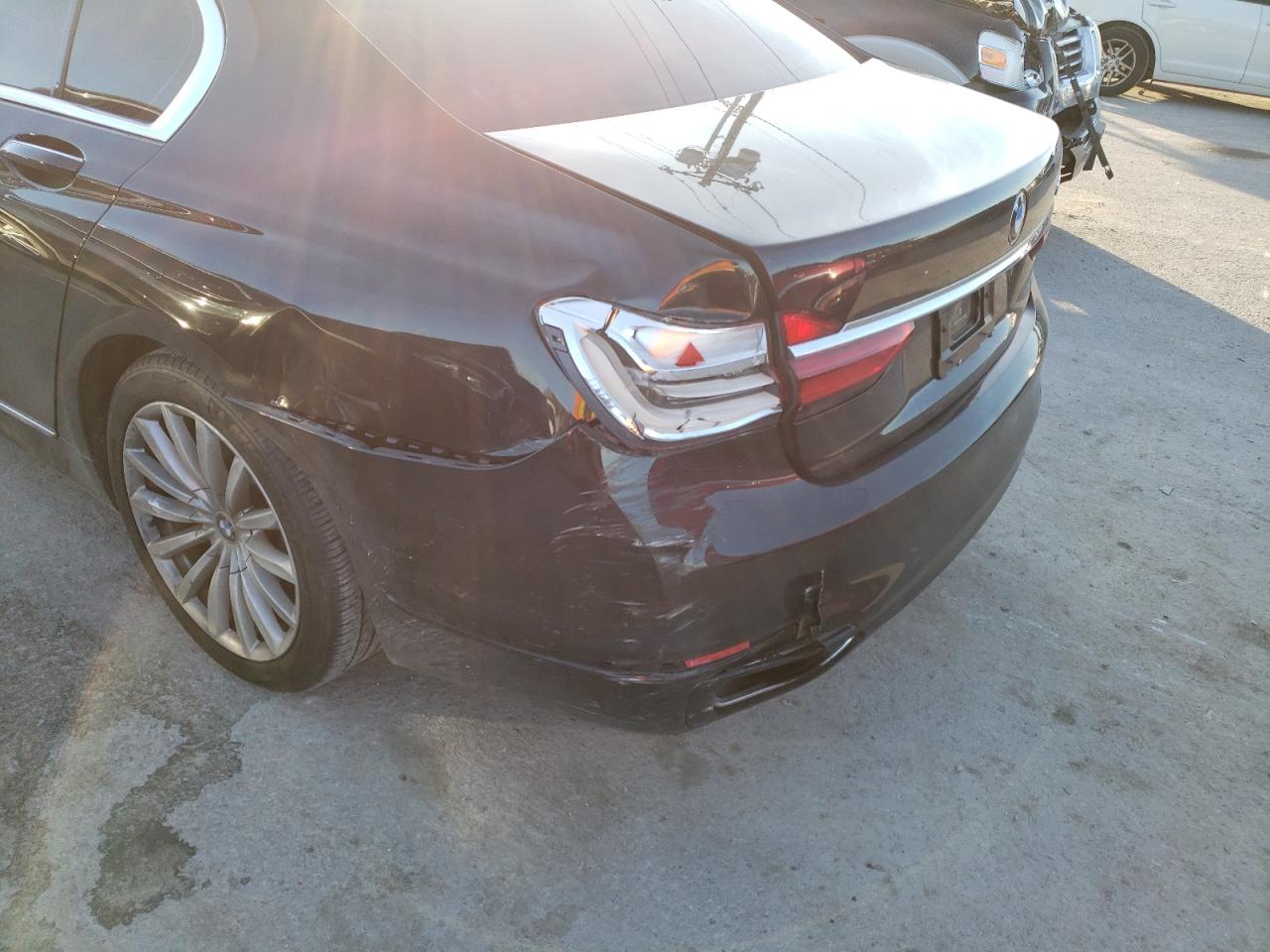Photo 9 from auction – 2017 BMW 740 I with VIN WBA7E2C30HG741248