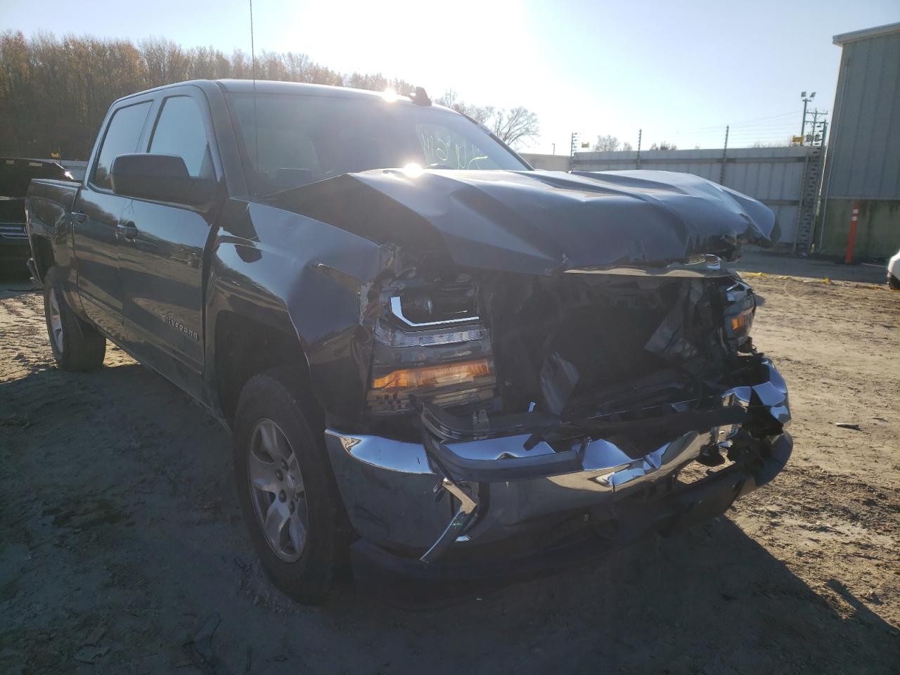 CHEVROLET SILVERADO 2016 with VIN 3GCUKREC2GG305539 - Photo from auction