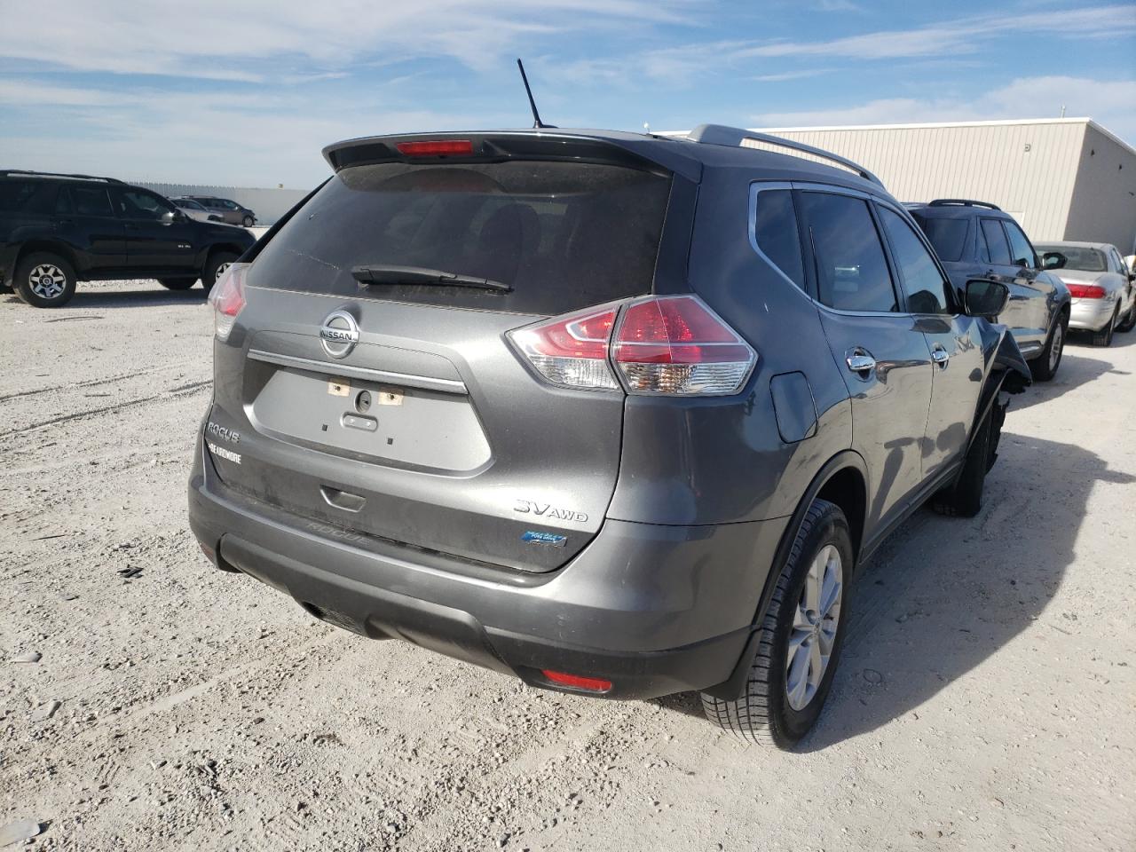 Photo 4 from auction – 2014 NISSAN ROGUE S with VIN 5N1AT2MV7EC774521