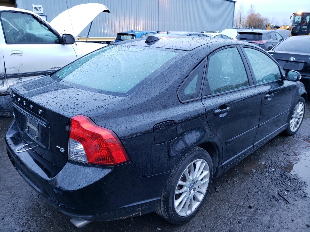 Photo 4 from auction – 2011 VOLVO S40 T5 with VIN YV1672MS4B2536285