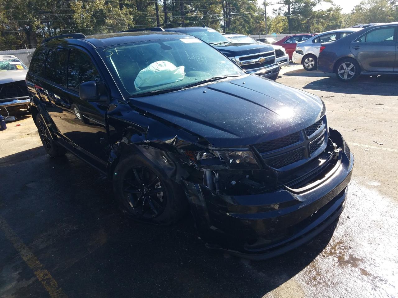 DODGE JOURNEY SE 2020 with VIN 3C4PDCAB9LT220460 - Photo from auction