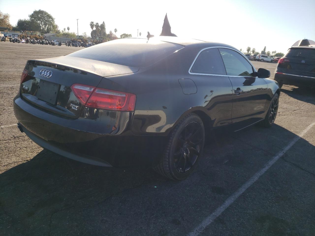 Photo 4 from auction – 2011 AUDI A5 PREMIUM with VIN WAUCFAFR5BA026224