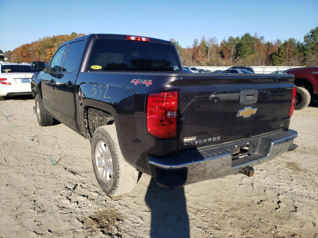 Photo 3 from auction – 2016 CHEVROLET SILVERADO with VIN 3GCUKREC2GG305539