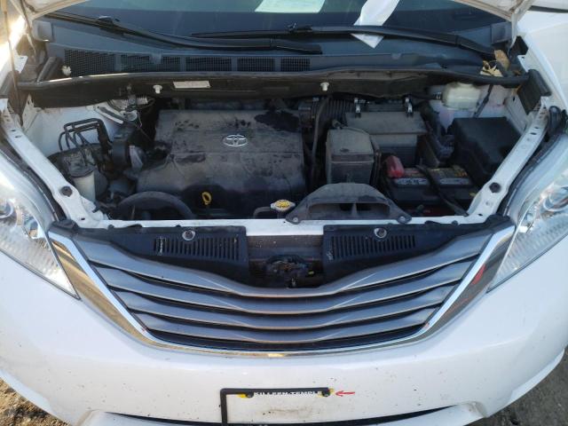 Photo 7 from auction – 2011 TOYOTA SIENNA XLE with VIN 5TDYK3DC4BS010131