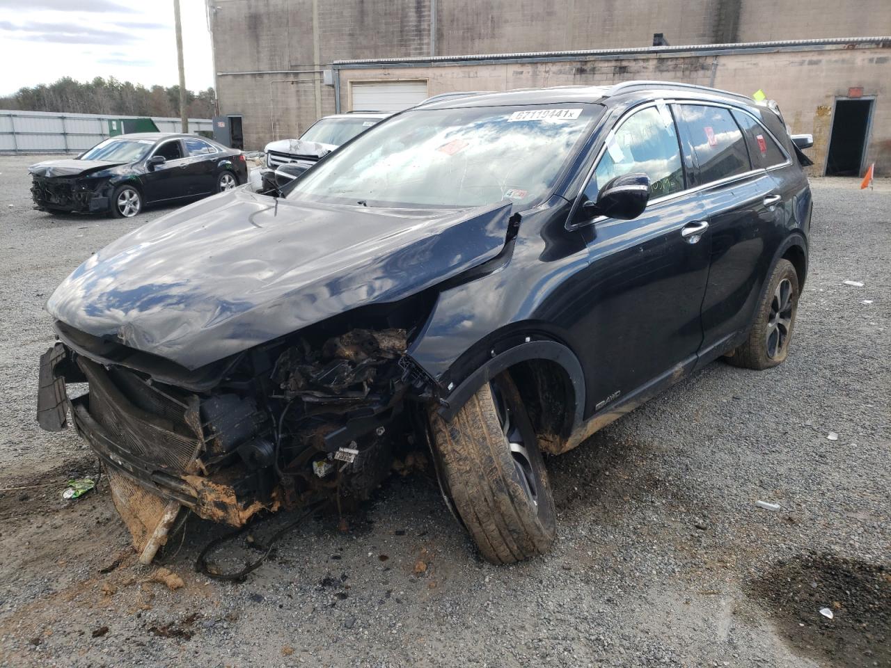 Photo 2 from auction – 2016 KIA SORENTO EX with VIN 5XYPHDA54GG006610