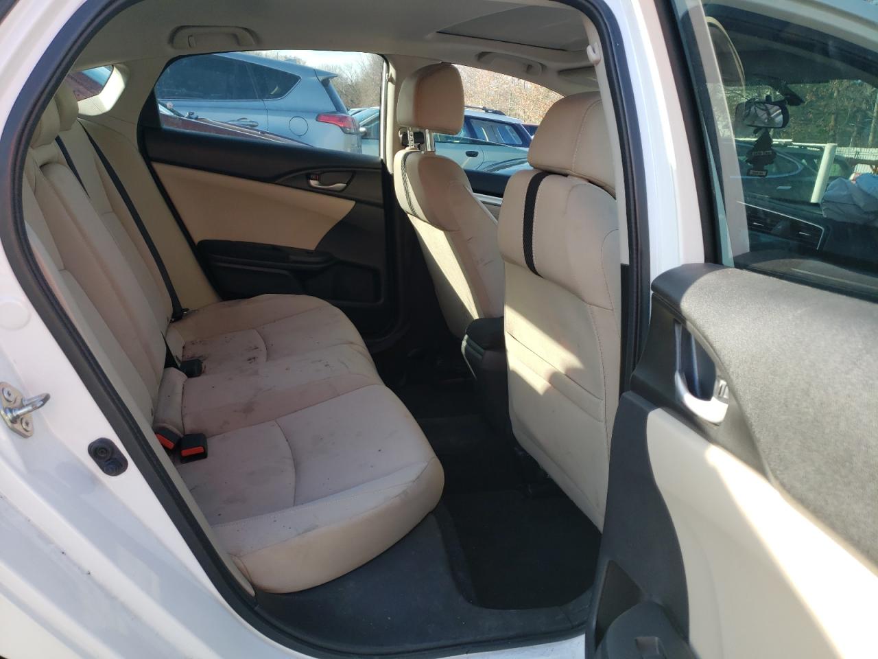 Photo 6 from auction – 2016 HONDA CIVIC EX with VIN 19XFC1F3XGE222765