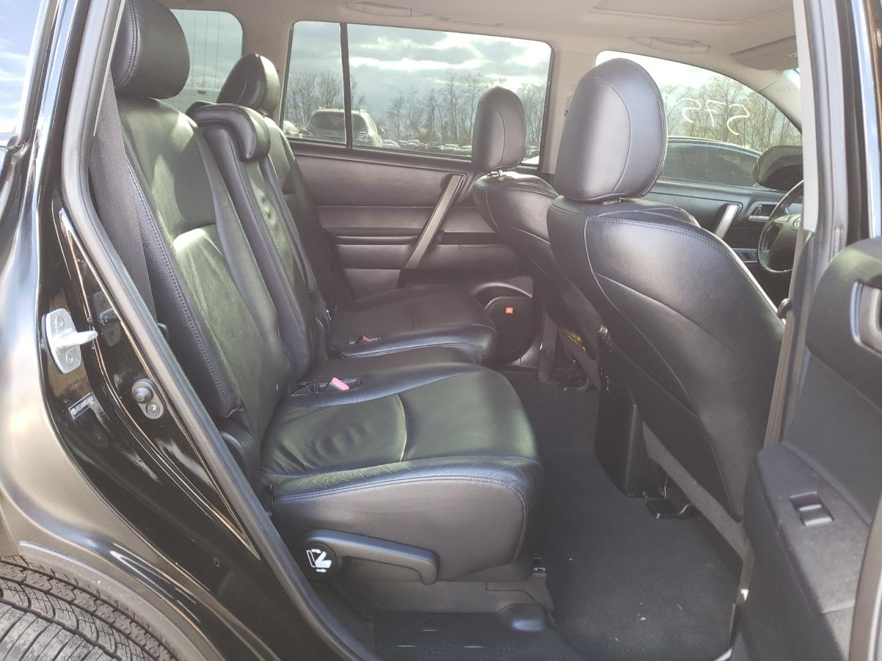 Photo 6 from auction – 2009 TOYOTA HIGHLANDER with VIN JTEES43A892136594
