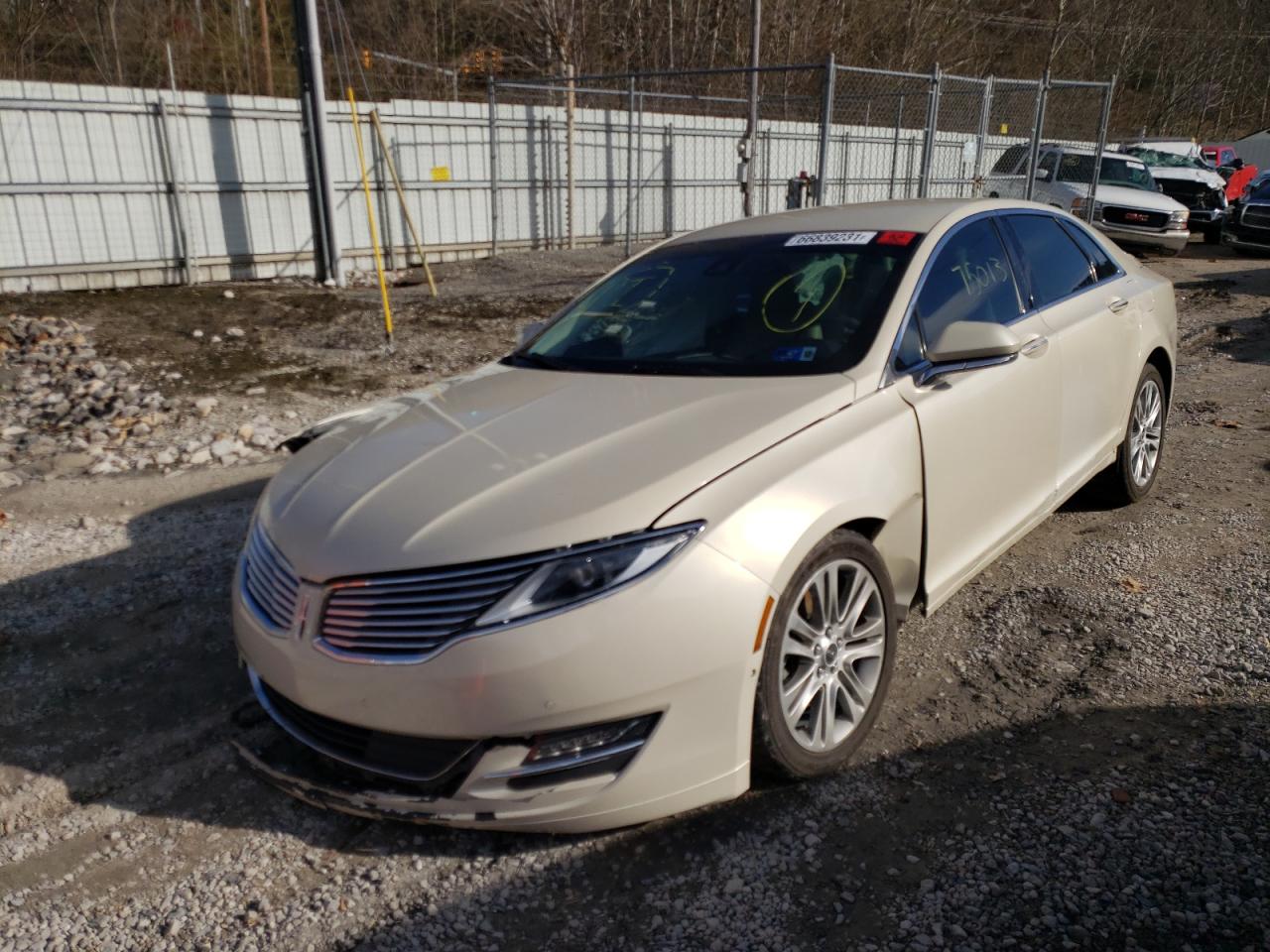Photo 2 from auction – 2014 LINCOLN MKZ with VIN 3LN6L2JK1ER826355