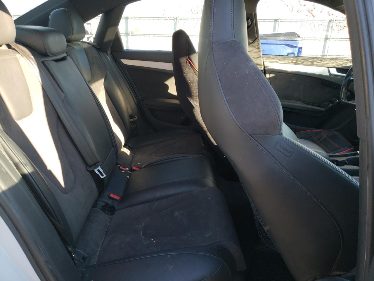 Photo 6 from auction – 2015 AUDI S4 PREMIUM with VIN WAUBGAFL5FA079385