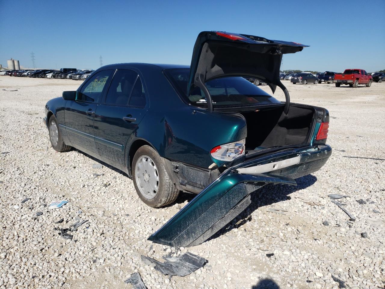 Photo 3 from auction – 1996 MERCEDES-BENZ E 300D with VIN WDBJF20F5TJ023502