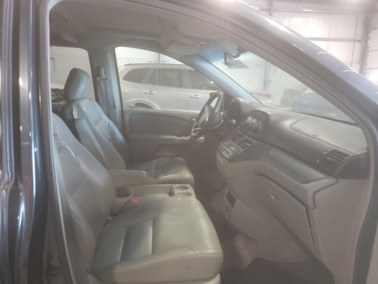 Photo 5 from auction – 2005 HONDA ODYSSEY EX with VIN 5FNRL38755B135324