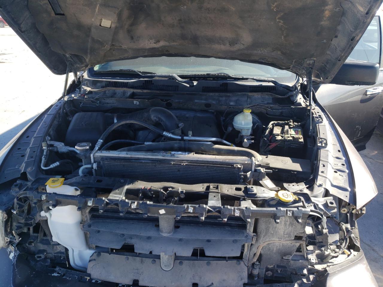 Photo 7 from auction – 2015 RAM 1500 SLT with VIN 1C6RR6LT8FS663732