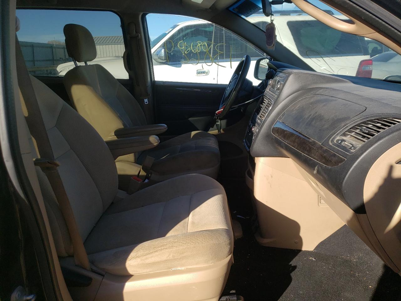 Photo 5 from auction – 2016 DODGE GRAND CARA with VIN 2C4RDGBGXGR342988