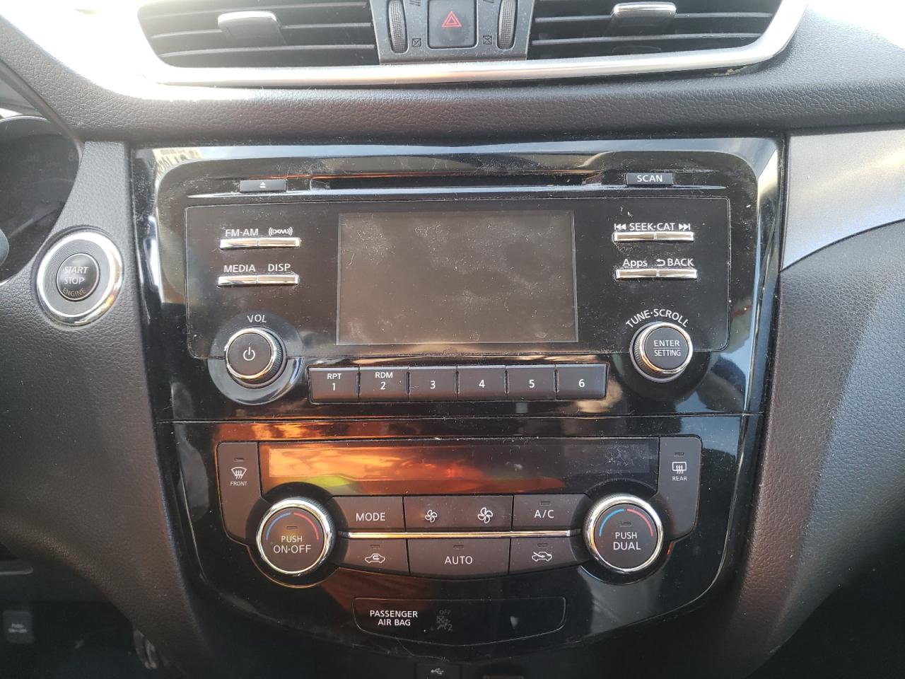 Photo 9 from auction – 2016 NISSAN ROGUE S with VIN KNMAT2MT1GP617811