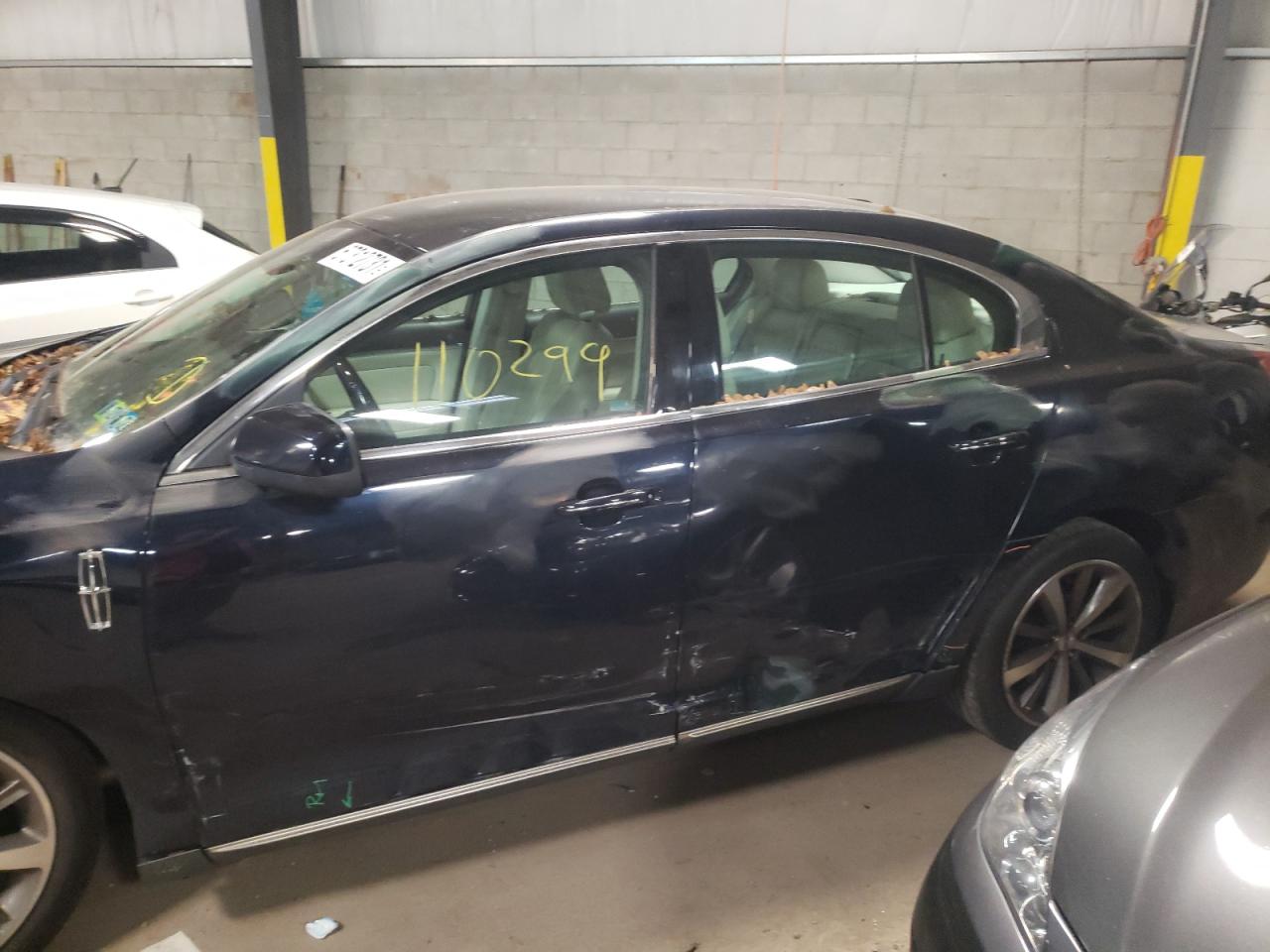 Photo 9 from auction – 2009 LINCOLN MKS with VIN 1LNHM93R69G620678