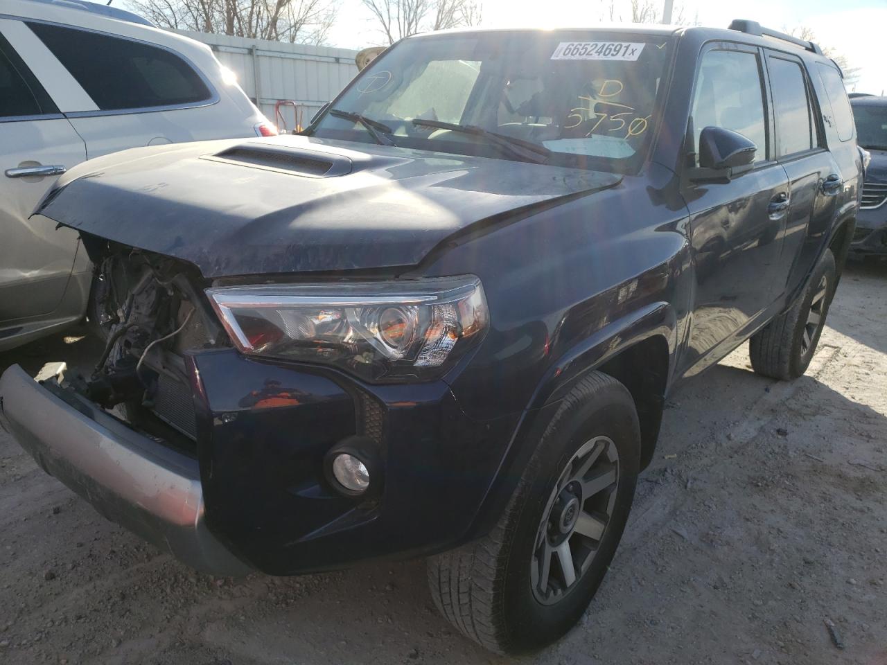 Photo 2 from auction – 2019 TOYOTA 4RUNNER SR with VIN JTEBU5JR4K5705750