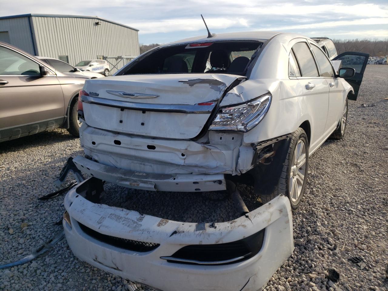 Photo 4 from auction – 2012 CHRYSLER 200 TOURIN with VIN 1C3CCBBB7CN226952
