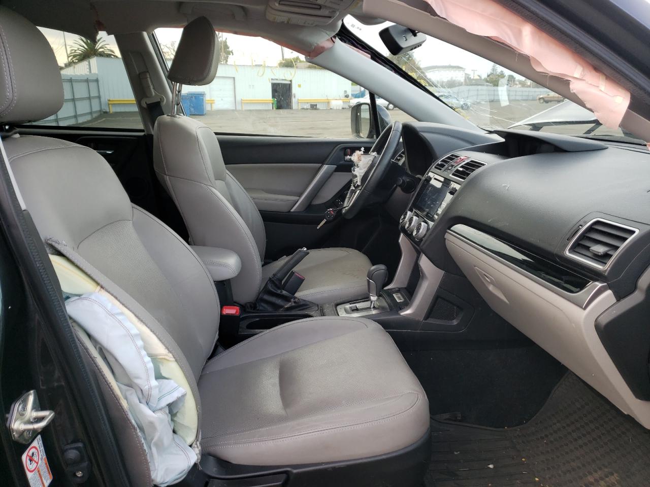 Photo 5 from auction – 2017 SUBARU FORESTER 2 with VIN JF2SJARC1HH585548
