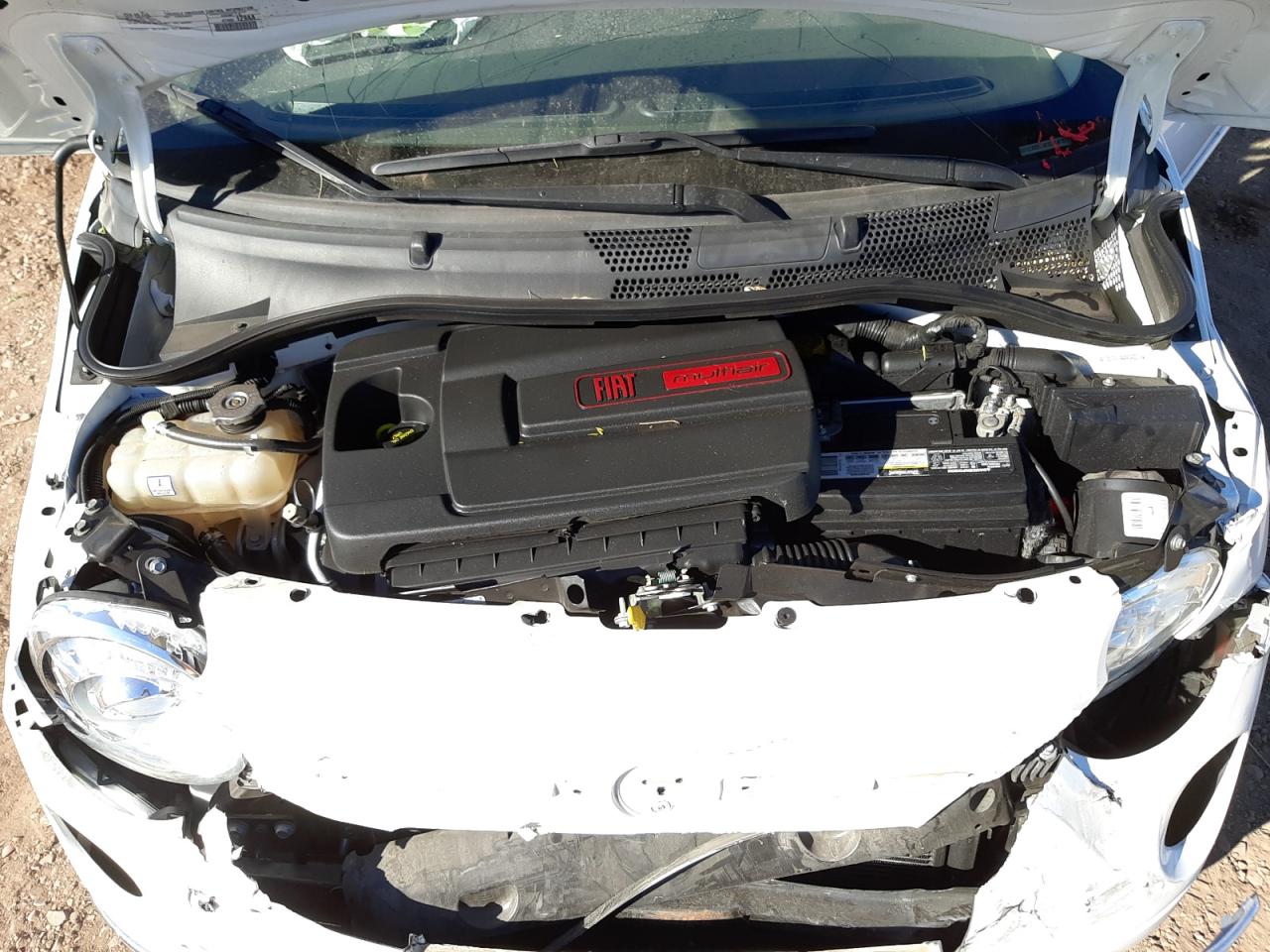 Photo 7 from auction – 2015 FIAT 500 LOUNGE with VIN 3C3CFFCRXFT657378