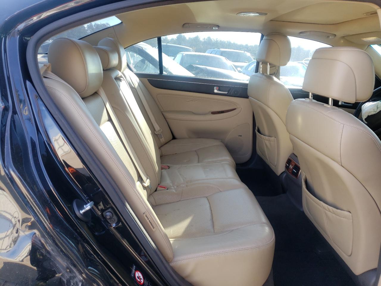 Photo 6 from auction – 2012 HYUNDAI GENESIS 3. with VIN KMHGC4DD6CU189448