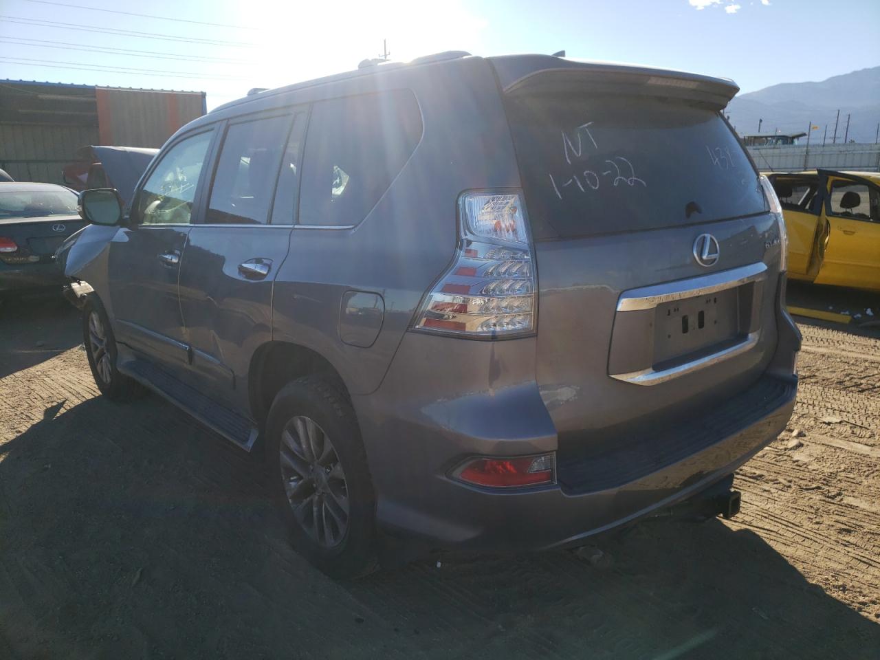 Photo 3 from auction – 2017 LEXUS GX 460 with VIN JTJBM7FX5H5164222