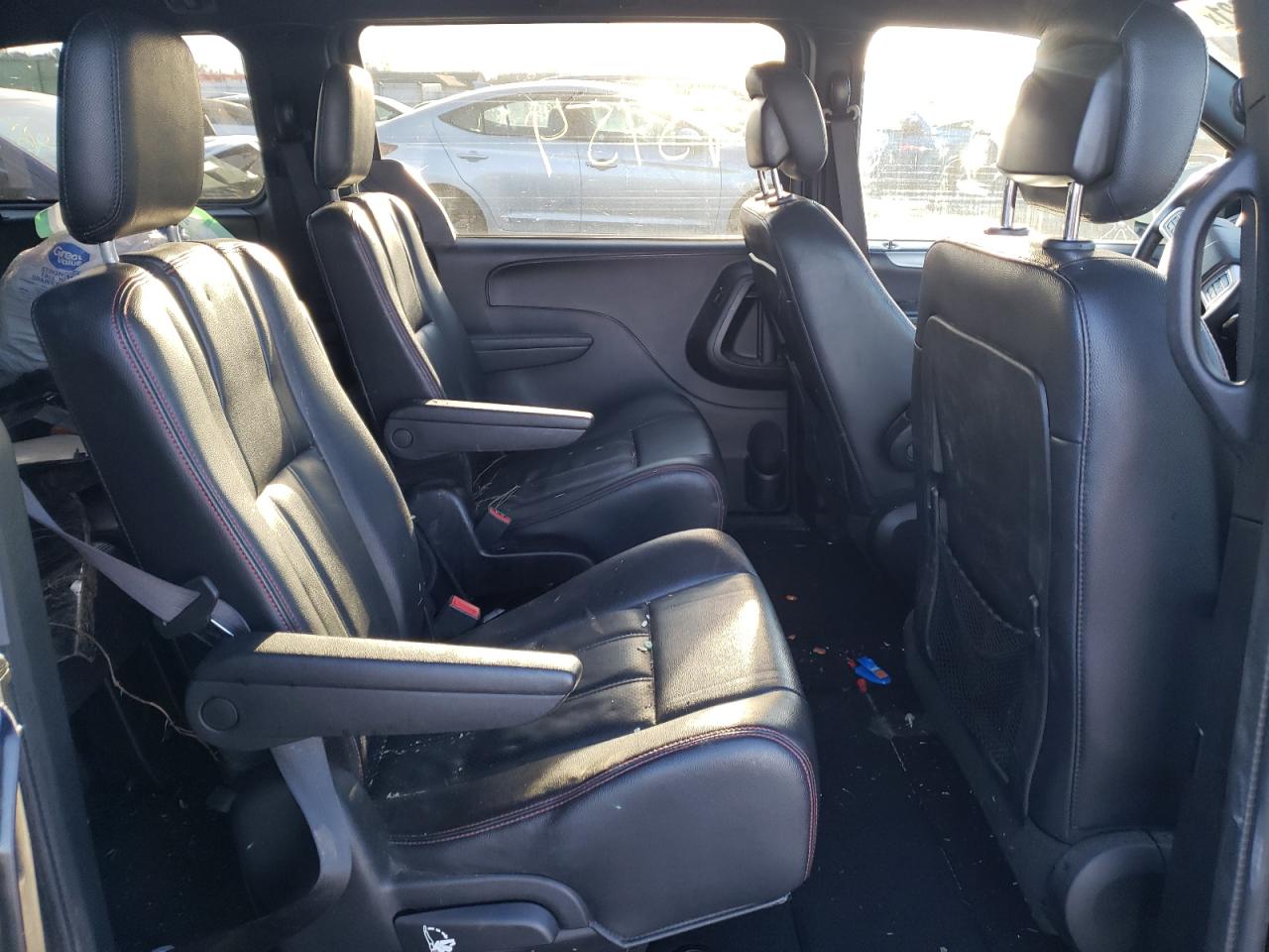 Photo 6 from auction – 2016 DODGE GRAND CARA with VIN 2C4RDGEGXGR275112