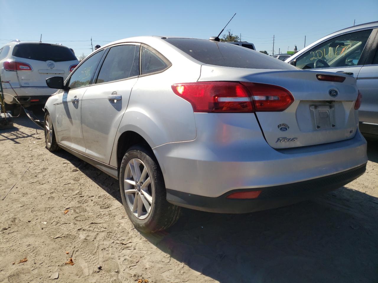 Photo 3 from auction – 2018 FORD FOCUS SE with VIN 1FADP3F27JL308294