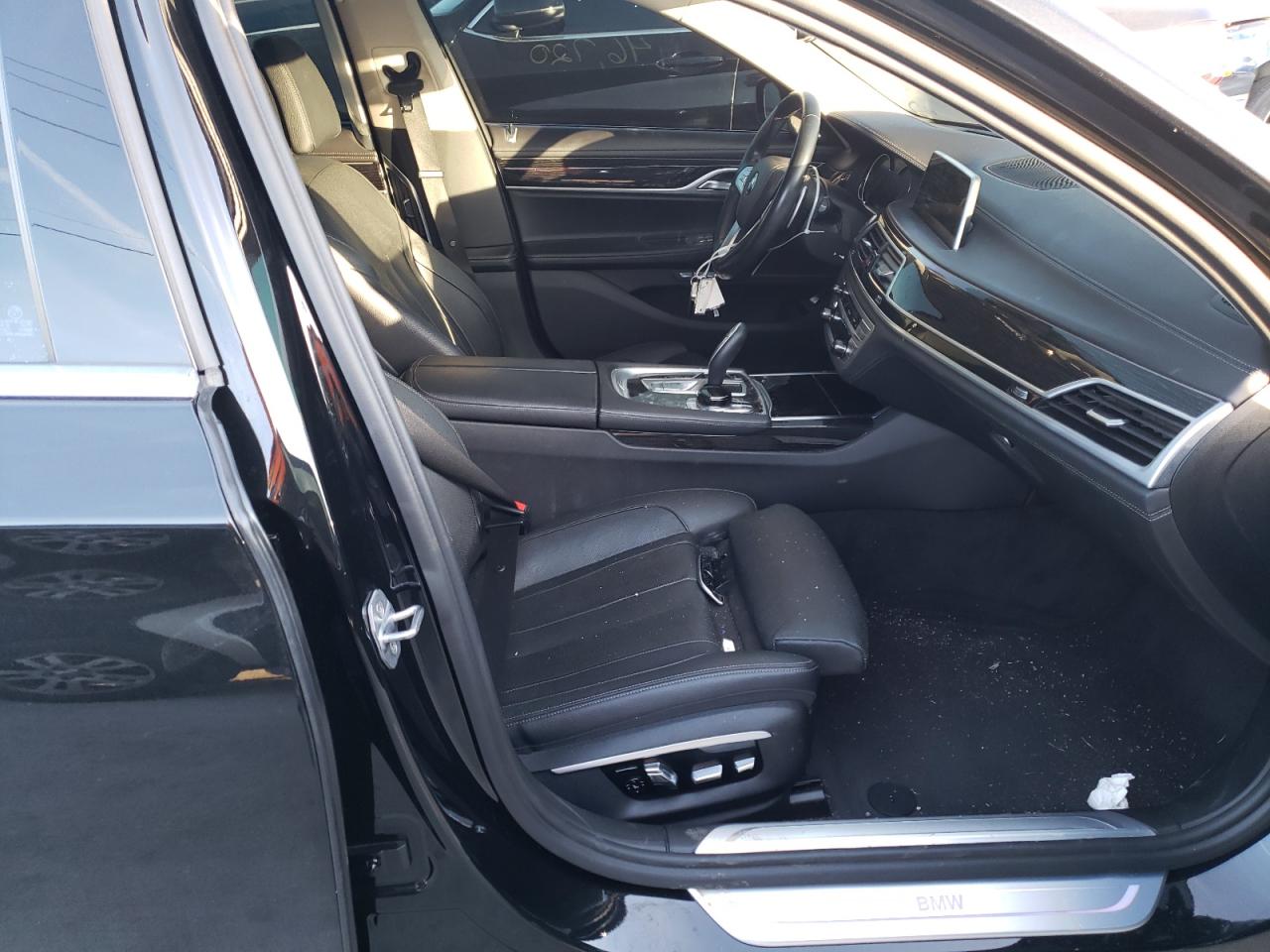 Photo 5 from auction – 2017 BMW 740 I with VIN WBA7E2C30HG741248