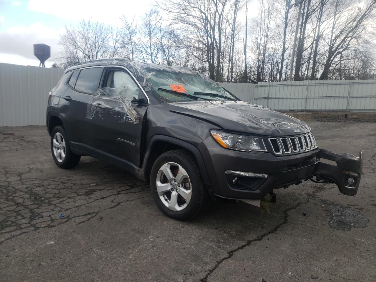 Фото 1 с аукциона – 2018 JEEP COMPASS LA с VIN 3C4NJDBB0JT232790