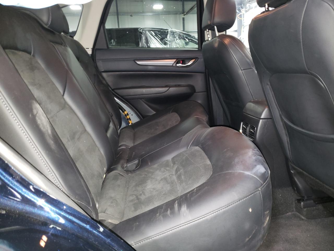 Photo 6 from auction – 2018 MAZDA CX-5 TOURI with VIN JM3KFBCM1J0374885