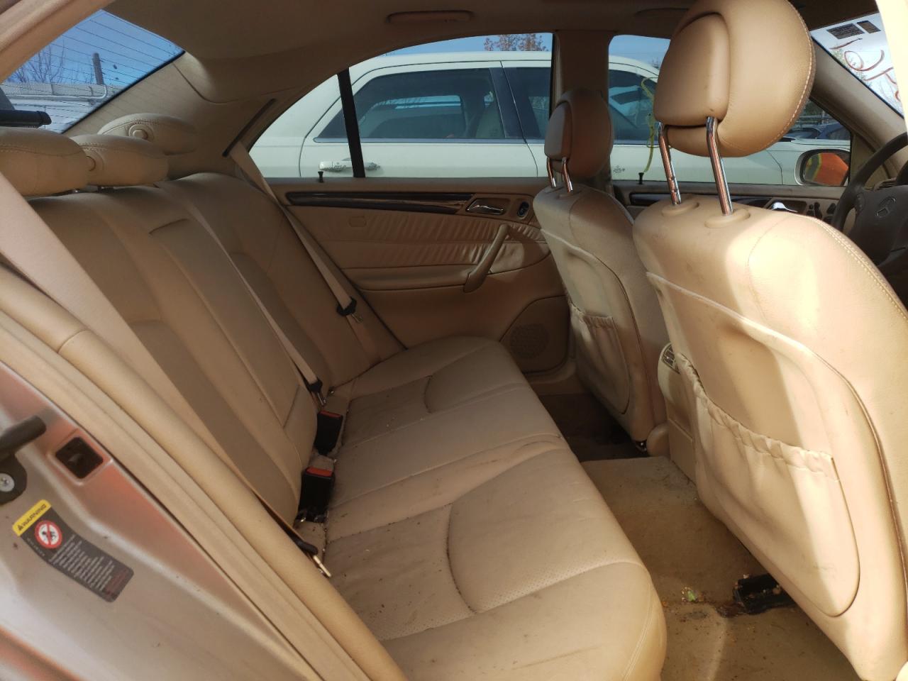 Photo 6 from auction – 2002 MERCEDES-BENZ C 320 with VIN WDBRF64J72F264813