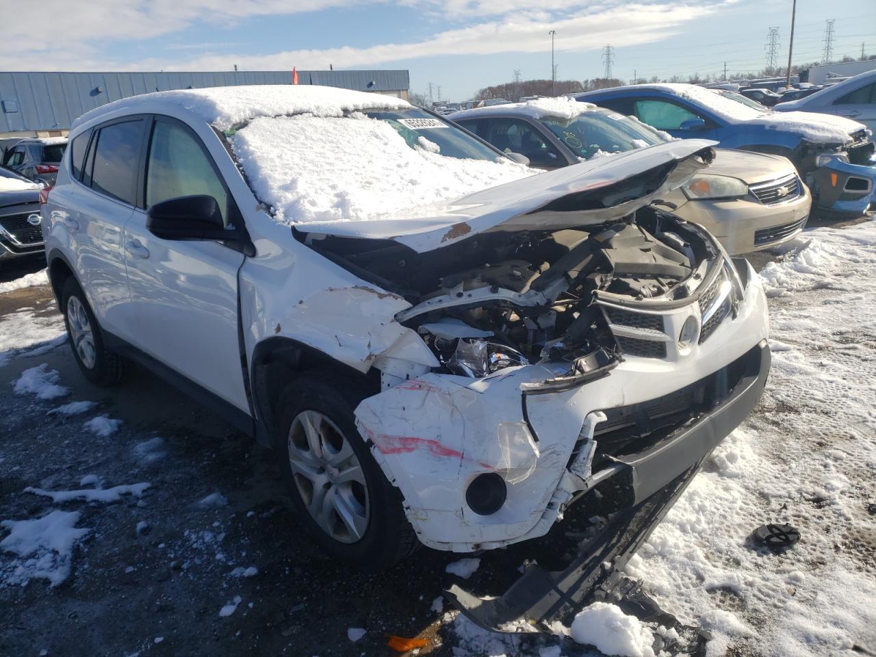 Zdjęcie 1 z aukcji – 2015 TOYOTA RAV4 LE z VIN JTMBFREV2FD163377