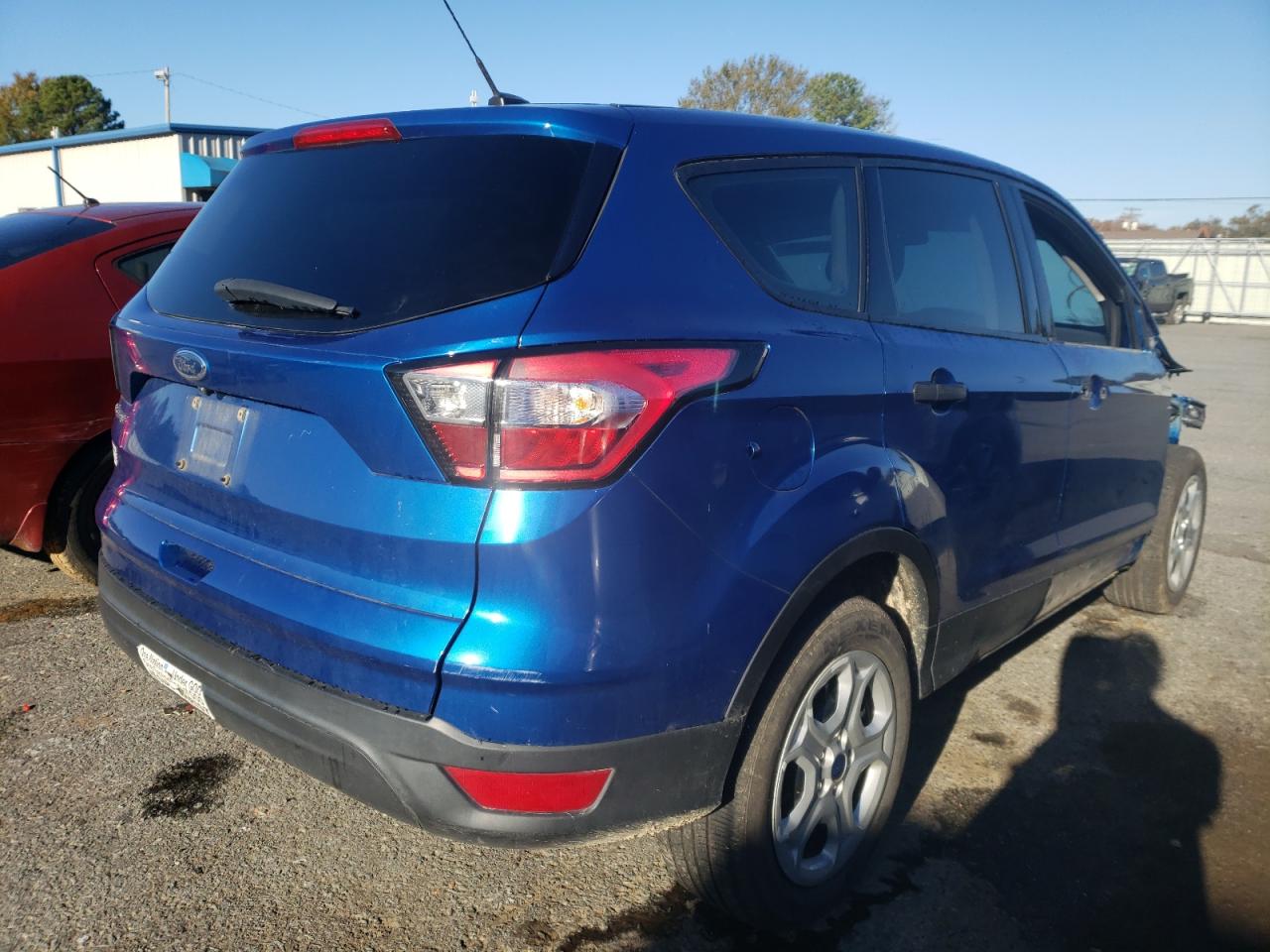Photo 4 from auction – 2018 FORD ESCAPE S with VIN 1FMCU0F76JUA48453